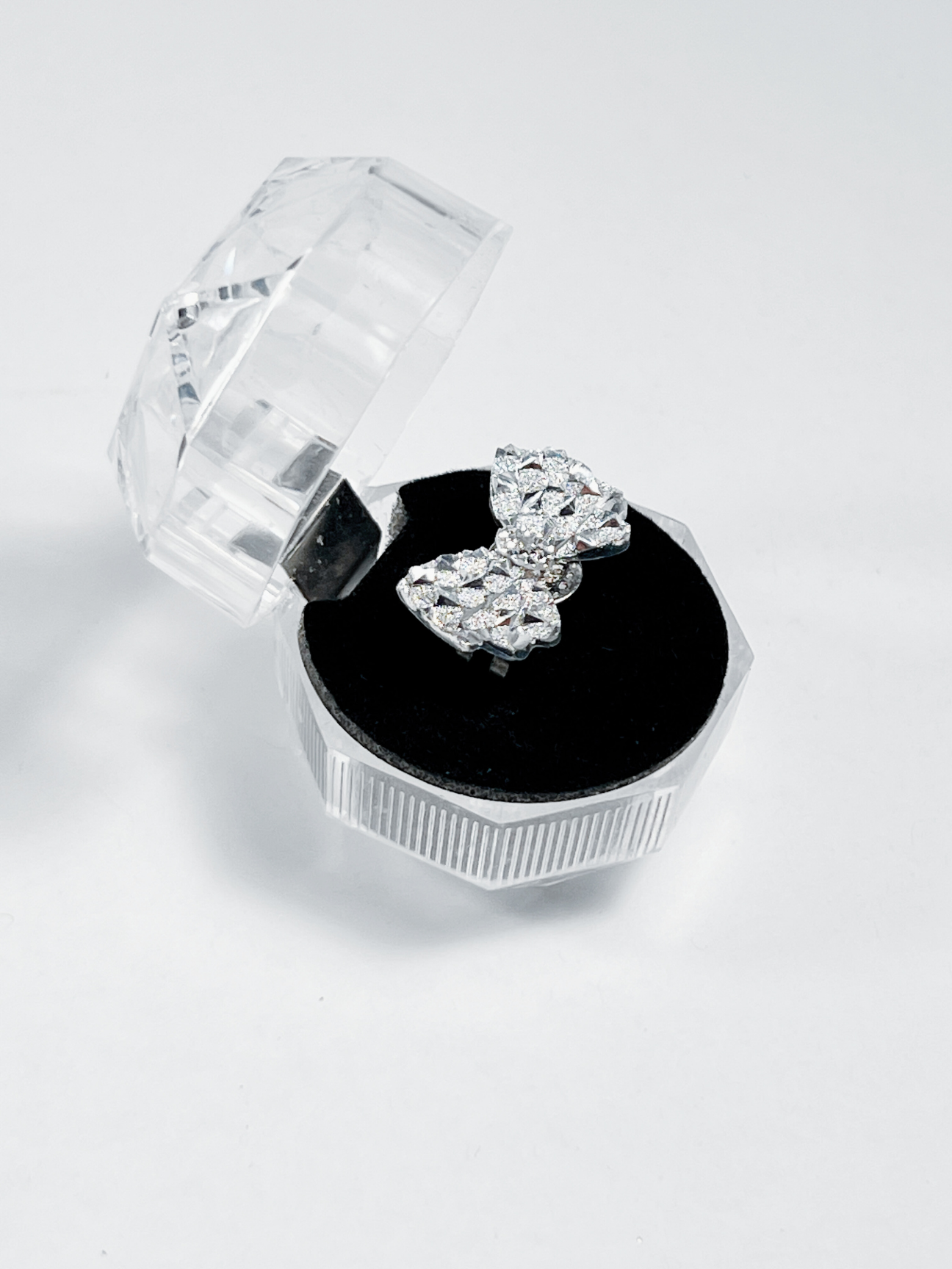 Sparkling Bowtie/Heart Rings Set
