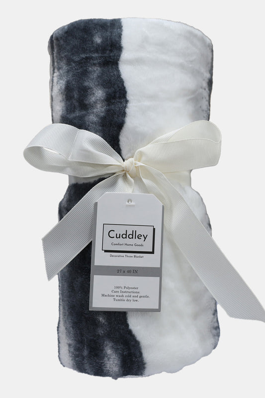 The Cuddle Fleece Throw Blanket
